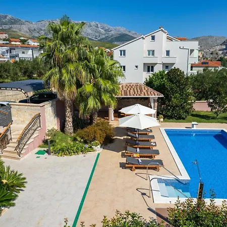 Antura With Private Heated 50sqm Pool, 3 Bedrooms, 3 Bathrooms, And Gym Villa *