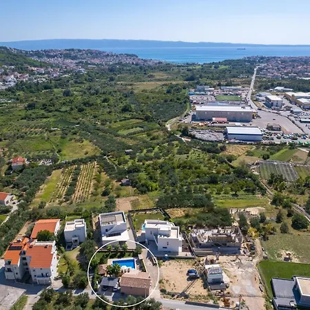 Antura With Private Heated 50sqm Pool, 3 Bedrooms, 3 Bathrooms, And Gym *